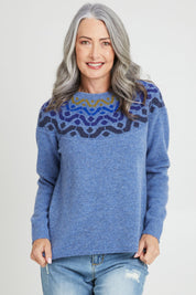 Model Luisa wearing size S of the Vonda Sweater in colour Denim (Blue), from the front, cropped image