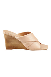 Product shot of the Aiya Leather Wedge Heel in colour Dknudenat, from the front