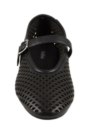 Product shot of the Elony Leather Flat in colour Blackleath (Black), detail