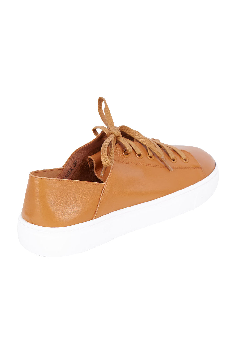 Product shot of the Oskher Leather Sneaker in colour Dktan, from the back