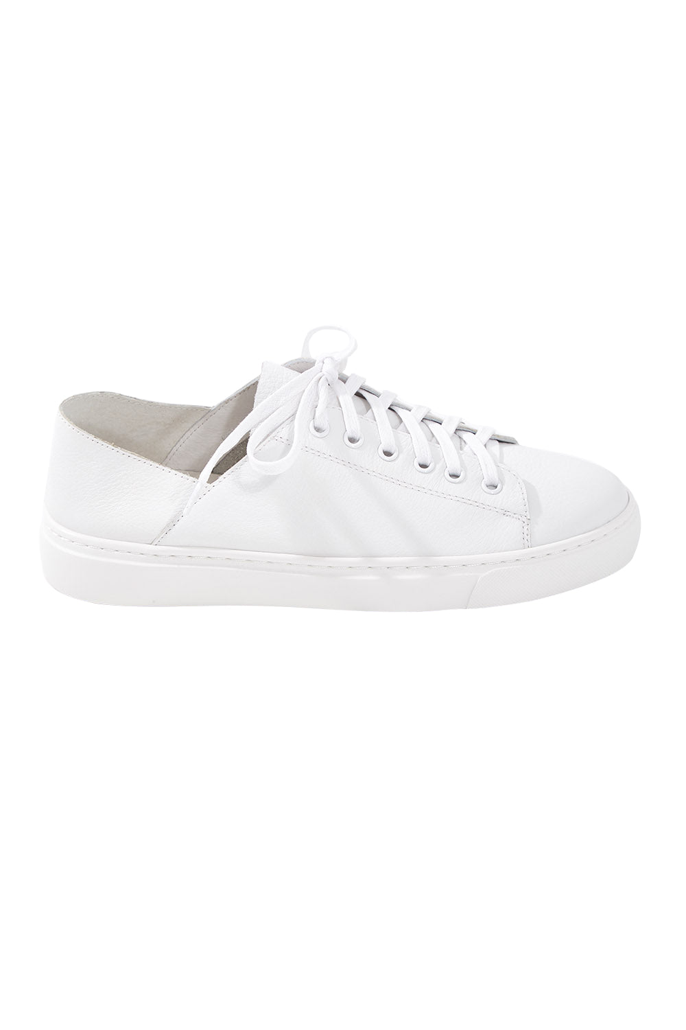 Product shot of the Oskher Leather Sneaker in colour White (White), from the front