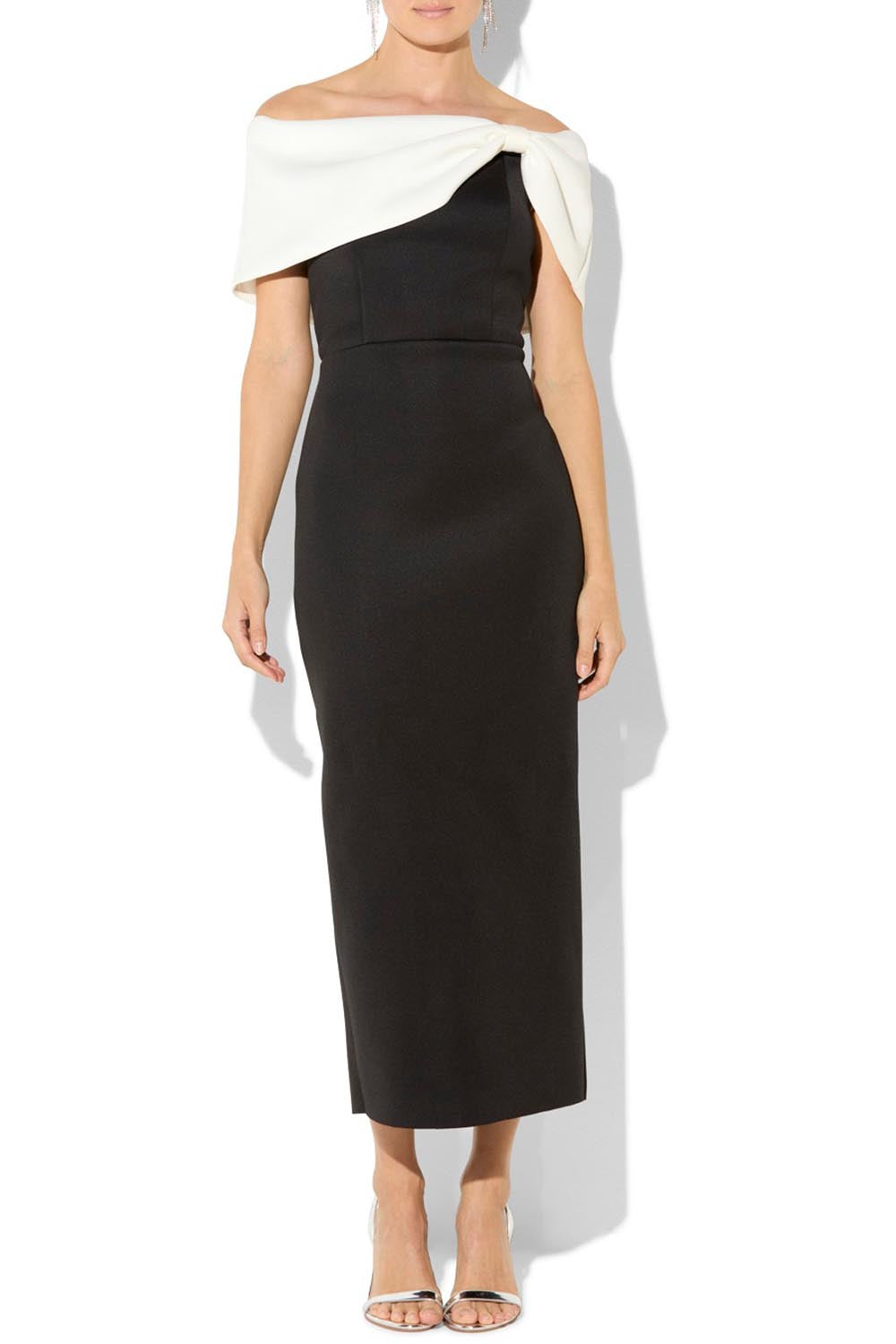 A model wearing the Finlay Cocktail Dress in colour Blackwhite (Black), from the front, cropped image