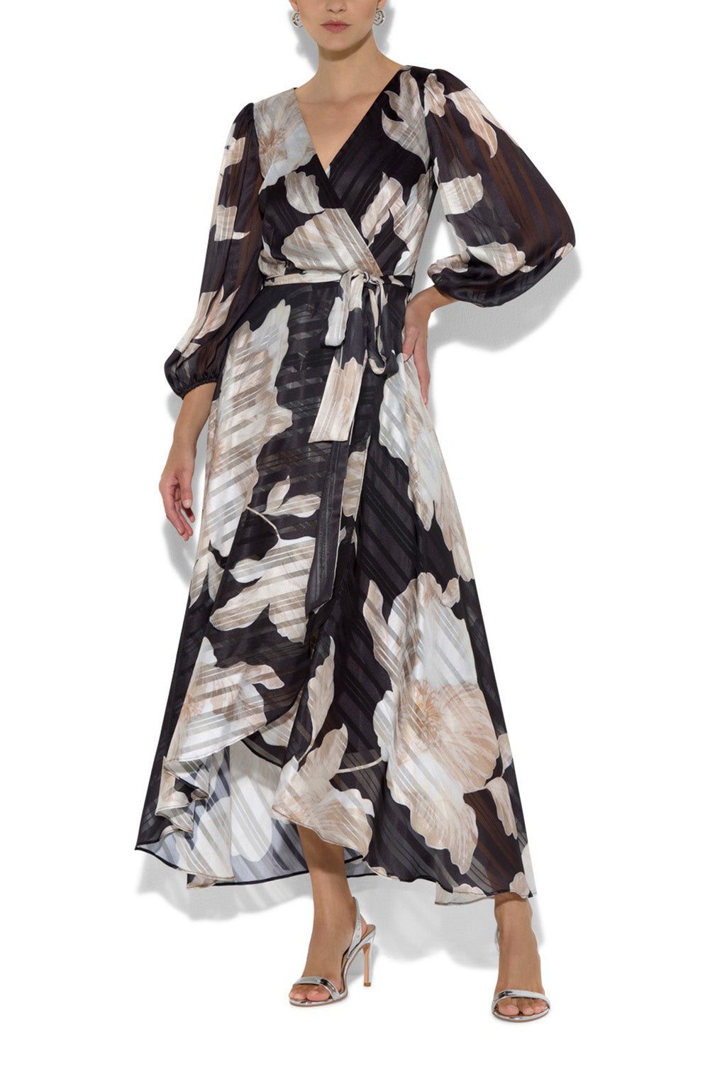A model wearing the Soraya Printed Maxi Dress in colour Blackprint (Black), from the front, cropped image