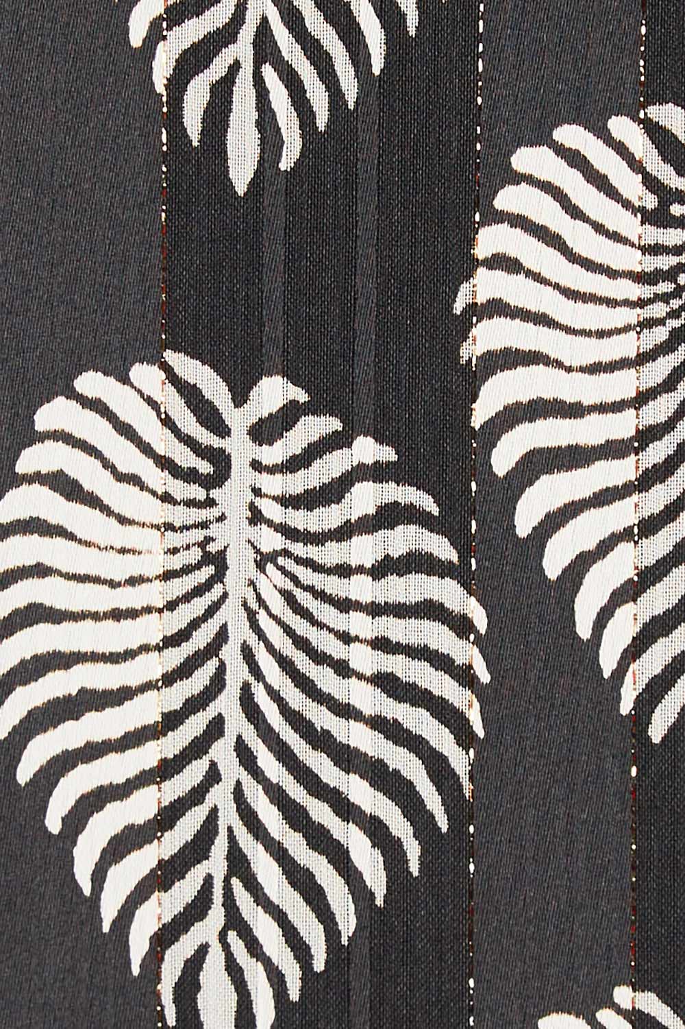 Product shot of the Olivia Jumpsuit in colour Leaf (Black), detail