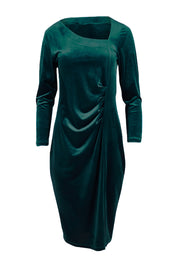 Product shot of the Diana Velvet Dress in colour Ivy (Green), from the front