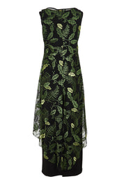 Product shot of the Mariela Dress Set in colour Blkforest (Black), from the back