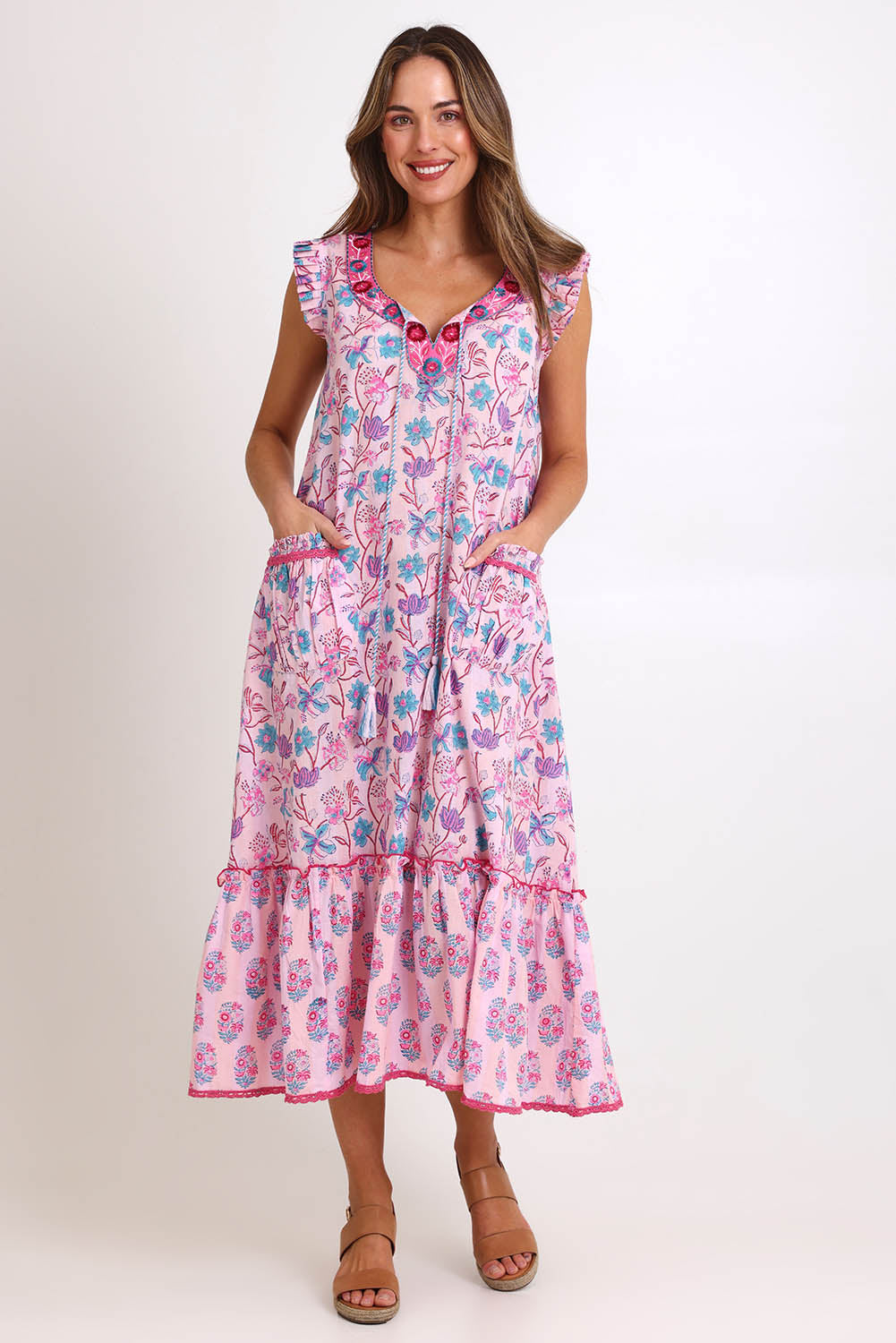 Model Madelinec wearing size 10 of the Epson Cotton Maxi Dress – Cupcake in colour Cupcake, from the front