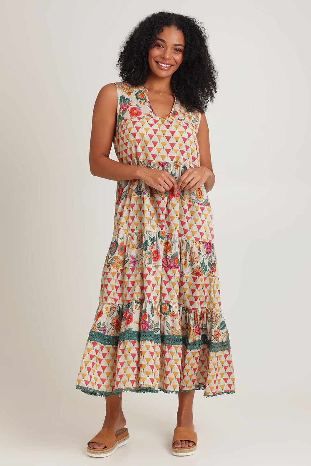 Model Ziara wearing size S of the Lulu Cotton Maxi Dress in colour Luna, from the front, showing the whole outfit