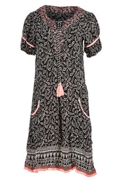 Product shot of the Paradise Dress in colour Black (Black), from the front