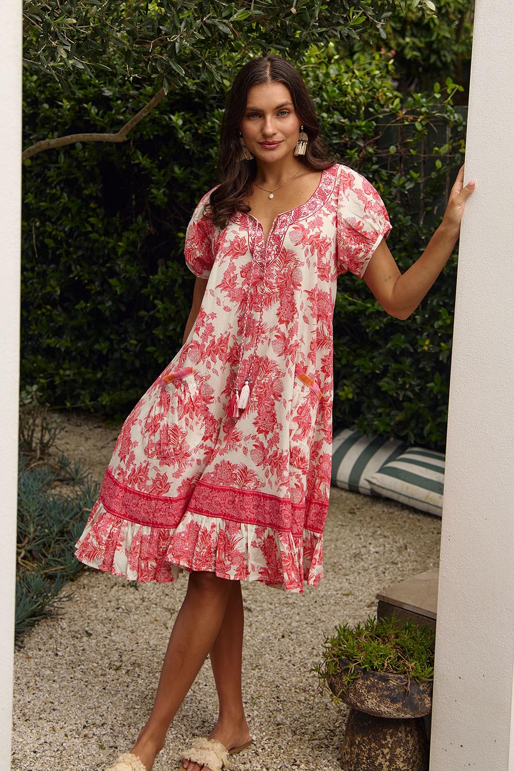 Model Genericm wearing size sample of the Sao Paulo Cotton Dress – Jasminewhite in colour Jasminewhite, from the front