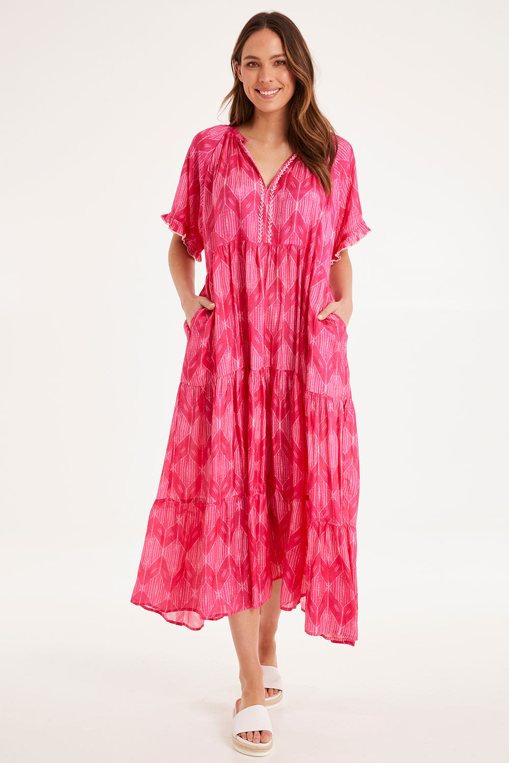 Model Madeline wearing size S of the Amisha S/S Maxi Dress in colour Pink (Pink), from the front, showing the whole outfit