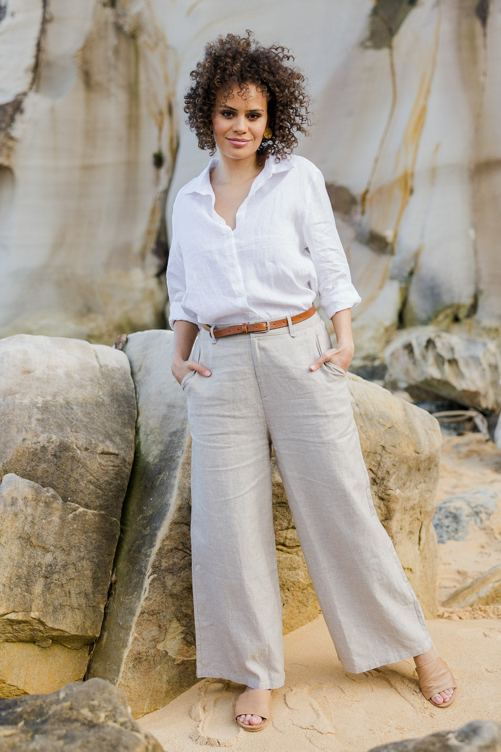 Model Lala wearing size 10 of the Linen Cotton Wide Leg Pant in colour Desertsand, from the front, showing the whole outfit