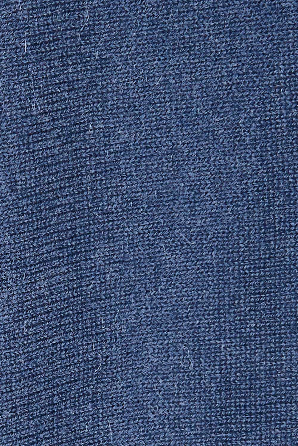 Product shot of the Wool Cashmere Sweater in colour Denim (Blue), detail