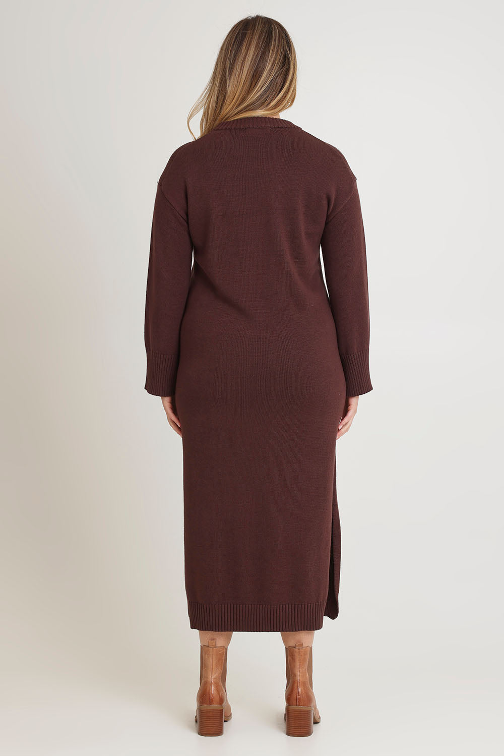 Model Chanel wearing size XL of the Cotton Wool Cashmere Jumper Dress in colour Coco, from the back