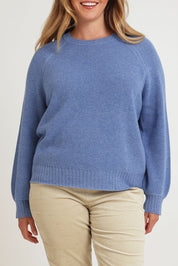 Model Chanel wearing size XL of the Wool Cashmere Sweater in colour Softblue (Blue), from the front, cropped image