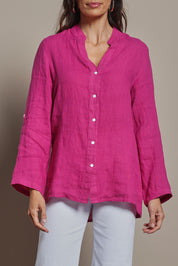 Model Amanda wearing size 10 of the Linen Extra Soft Relaxed Shirt in colour Pink (Pink), from the front, cropped image
