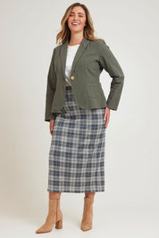Model Chanel wearing size 16 of the Cotton Linen Blazer in colour Khaki (Green), from the front, showing the whole outfit