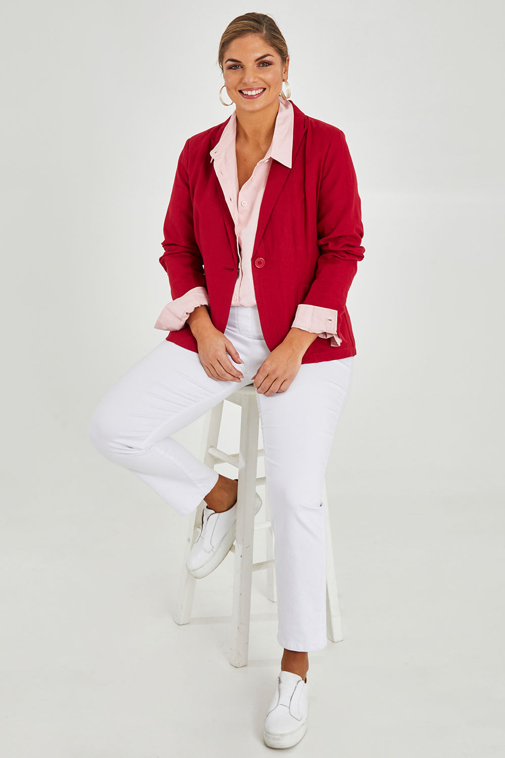 Model Monique wearing size 14 of the Cotton Linen Blazer in colour Red (Red), from the front, showing the whole outfit