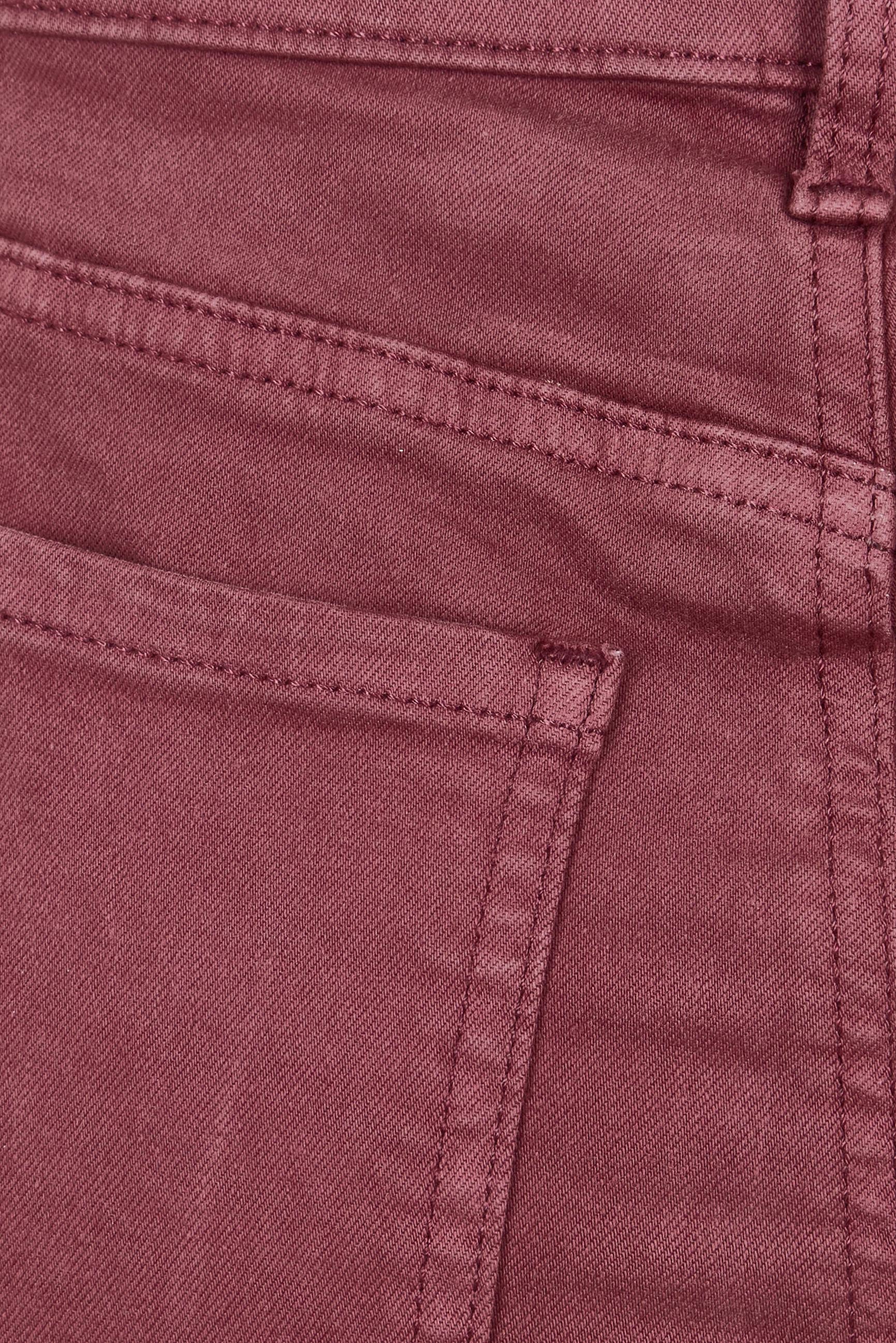 Product shot of the Marilyn Straight Jean in colour Darkcherry (Red), detail
