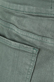 Product shot of the Marilyn Straight Jean in colour Sageleaf (Green), detail