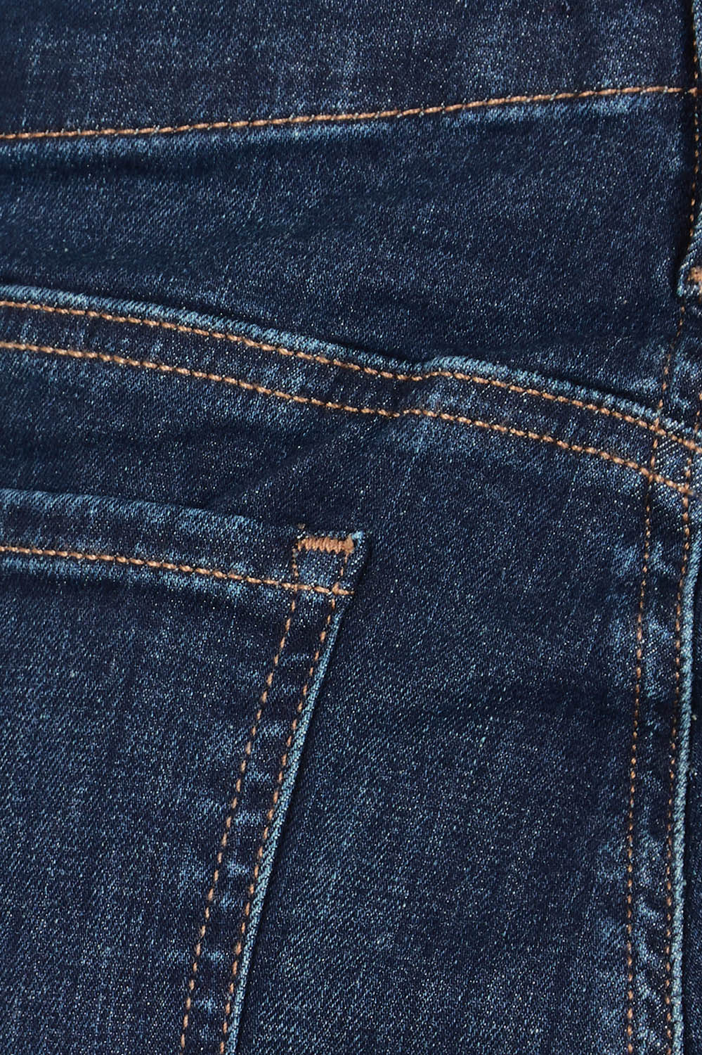 Product shot of the Chloe Capri Jean in colour Northbridg (Blue), detail