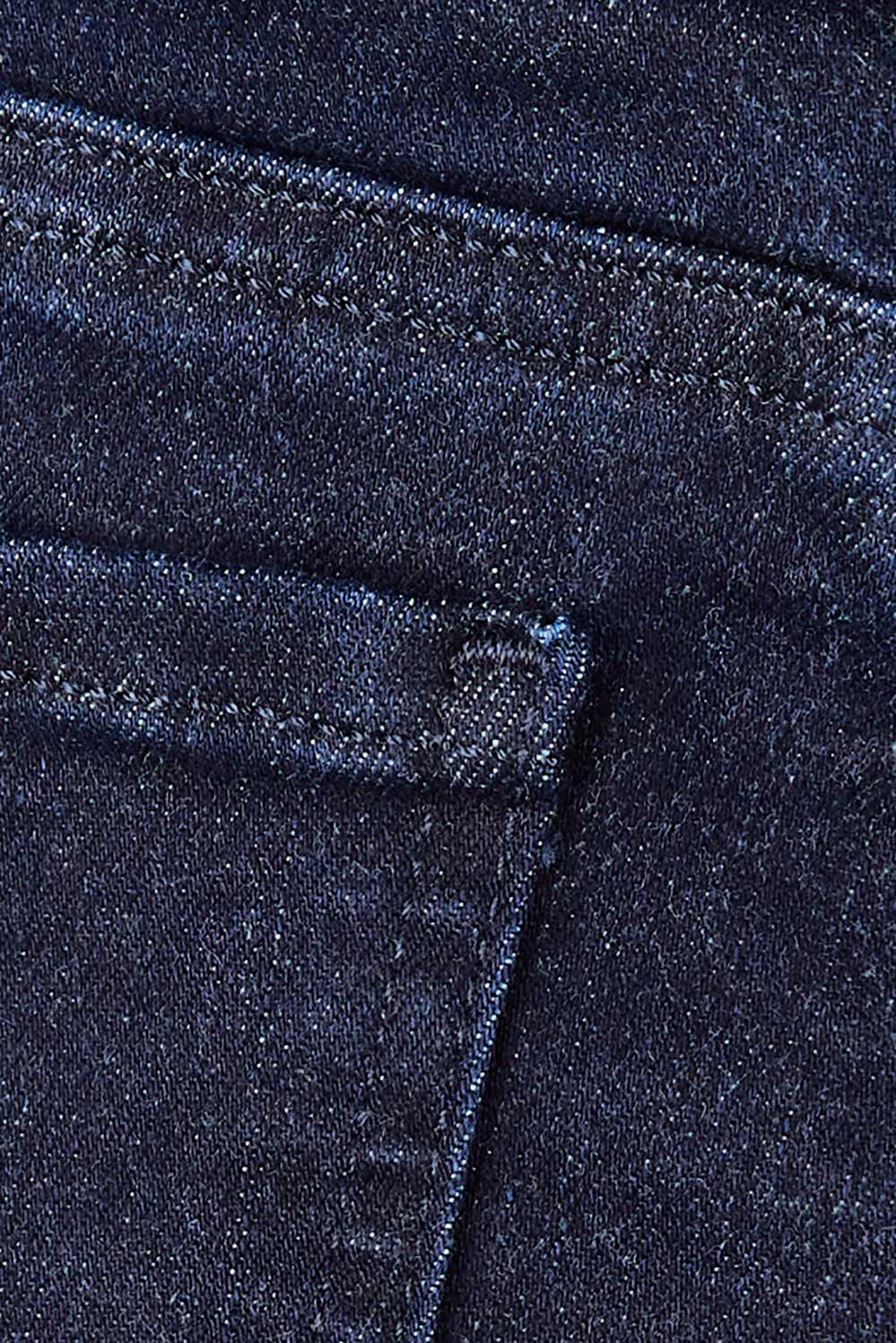 Product shot of the Ami Skinny Jean in colour Rinse (Blue), detail