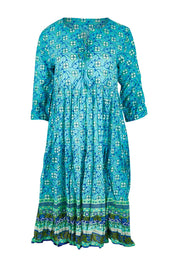 Product shot of the Rebecca 3/4 Sleeve Dress in colour Printr (Blue), from the front