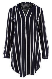 Product shot of the Aida Long Tunic Shirt in colour AidaStripe (Black), from the front