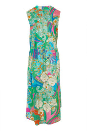 Product shot of the Sleeveless V Cotton Dress in colour Santacruz, from the back