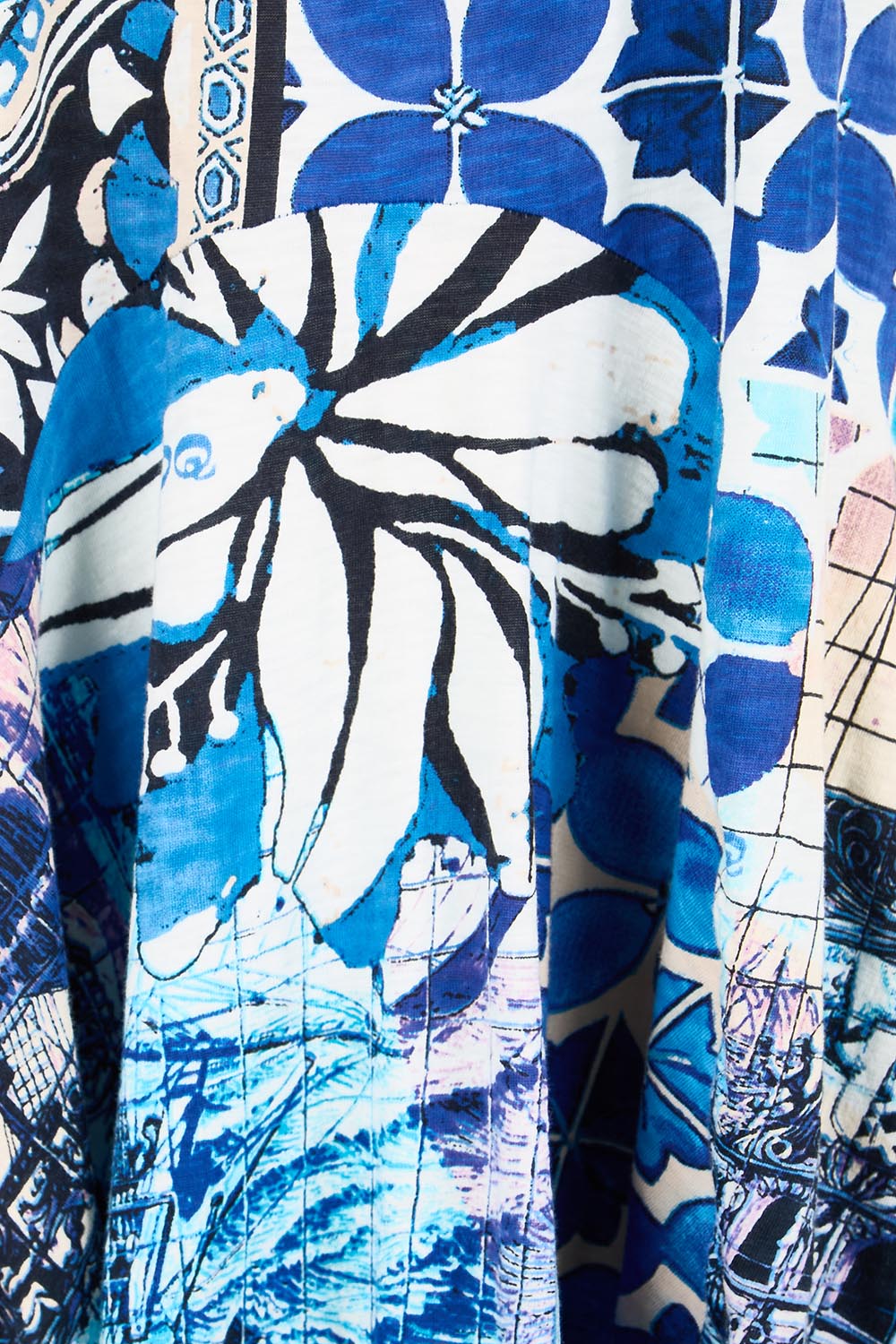 Product shot of the Horseshoe Bubble Dress – Print in colour Print, showing detail