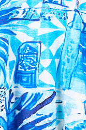 Product shot of the V Contemporary T-Shirt – Island in colour Island, showing detail