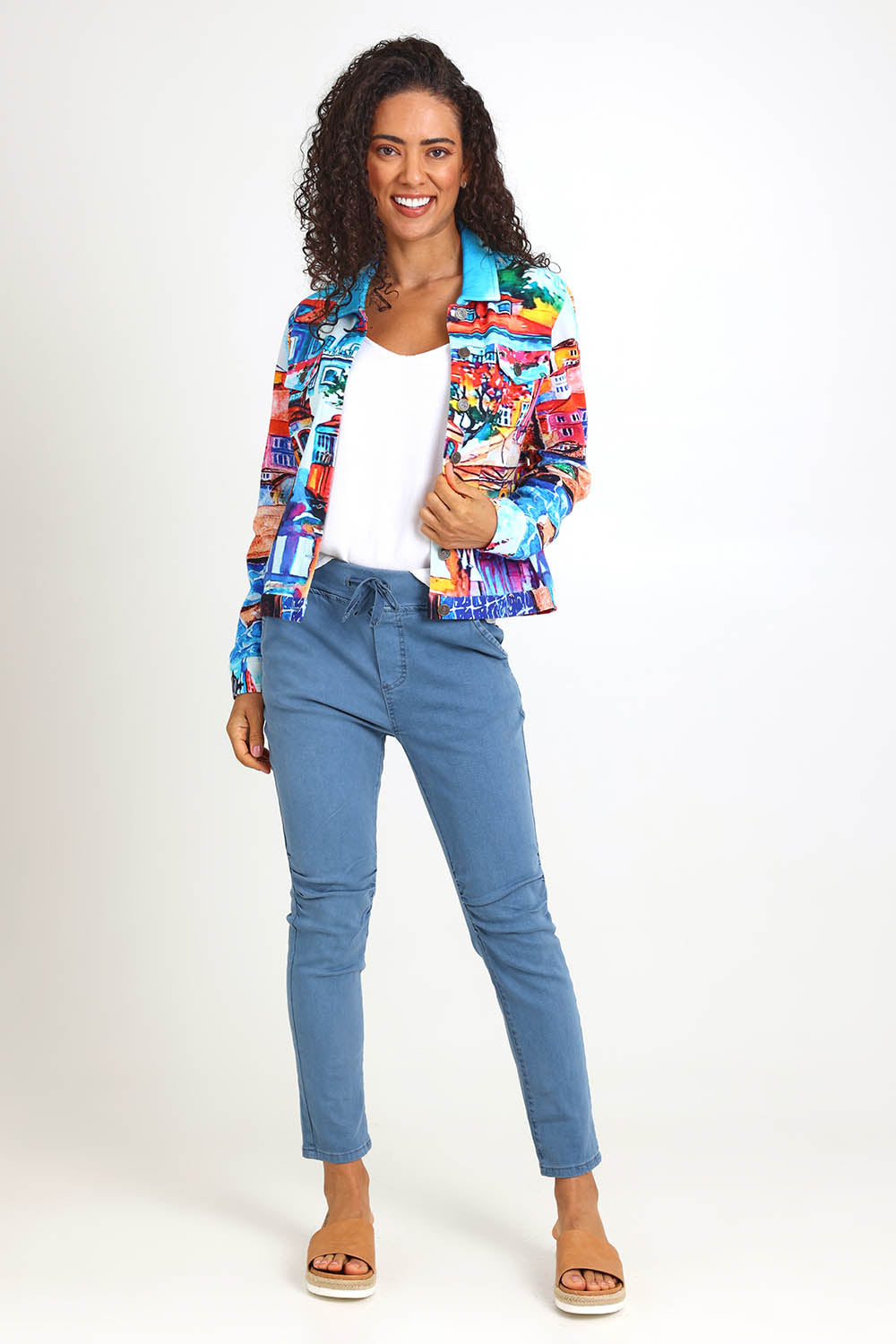 Model Pamelar wearing size 10 of the Ponte Jacket – Lisbon in colour Lisbon, from the front