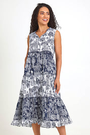 Model Pamelar wearing size 10 of the Sleeveless Layers Dress – Mix in colour Mix, from the front