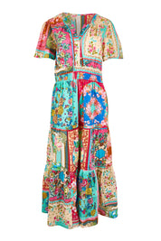 Product shot of the Short Sleeve Maxi Dress – Print in colour Print, from the front