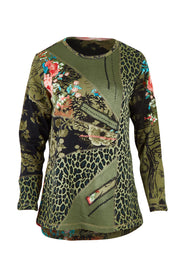 Product shot of the Patch Top in colour Keqioa (Green), from the front