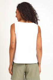 Model Pamelar wearing size 10 of the Essentials Linen Blend Cami - White in colour White, from an angle