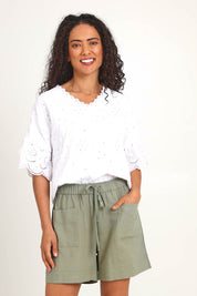 Model Pamelar wearing size 10 of the Essentials Linen Blend Shorts - Khaki in colour Khaki, in a cropped view