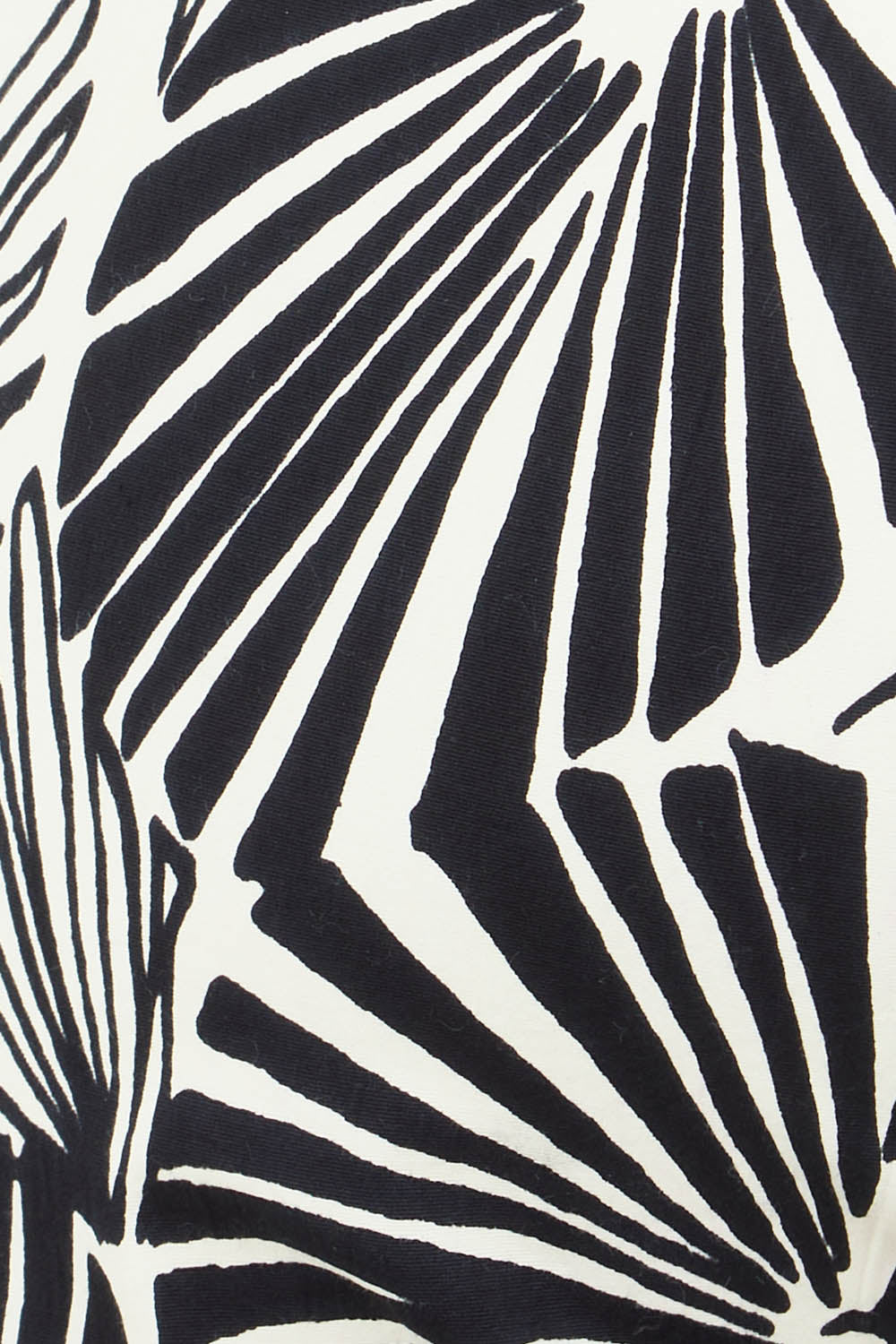 Product shot of the Papagayo Cotton Pant in colour Print (Black), detail