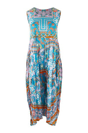 Product shot of the Iruya Organic Cotton Bubble Dress in colour Blue (Blue), from the front
