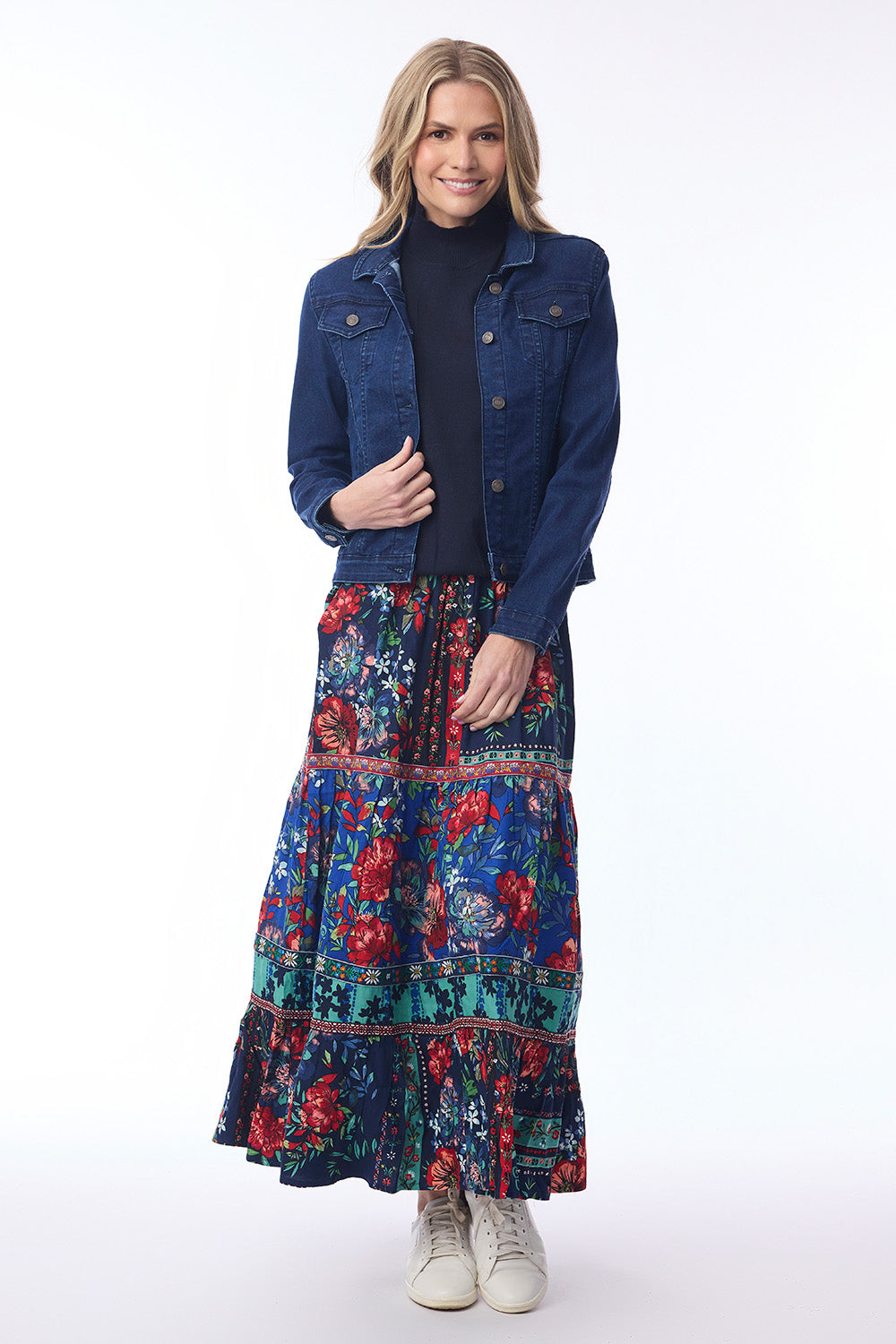 A model wearing the Layered Skirt in colour Ivanova, from the front, showing the whole outfit