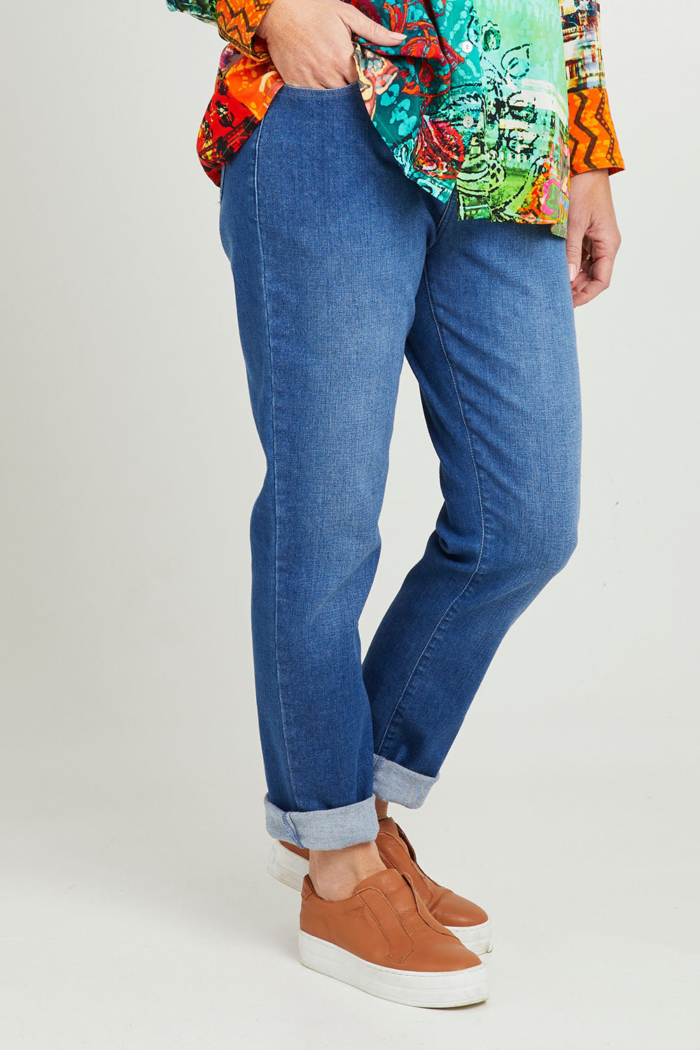 Model Katie wearing size 10 of the Essentials Straight Leg Denim Jeans in colour Washed (Blue), from the front, cropped image
