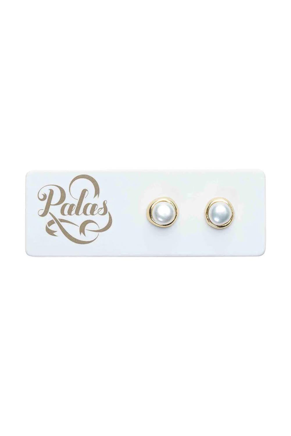Product shot of the Lunar Pearl Stud Earrings in colour Pearlstud (Metallics), detail