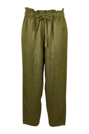 Product shot of the Olivia Pant in colour Greenenvy (Green), from the front