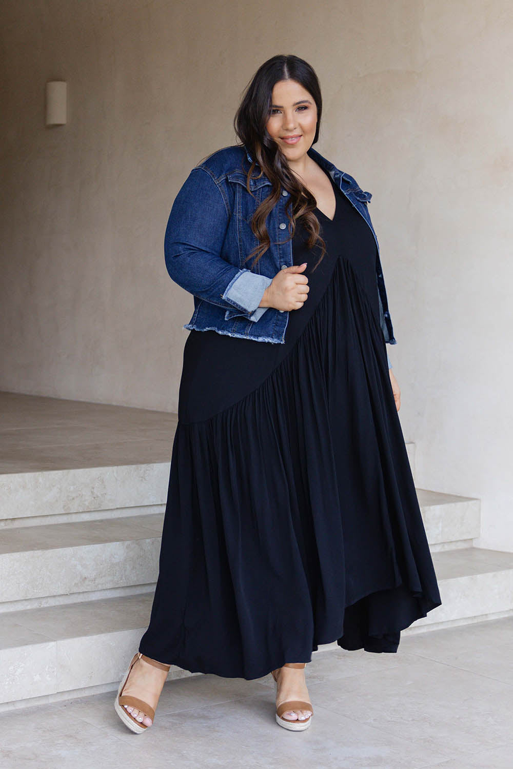 A model wearing the Denim Jacket in colour Dkblue (Blue), from the front, showing the whole outfit