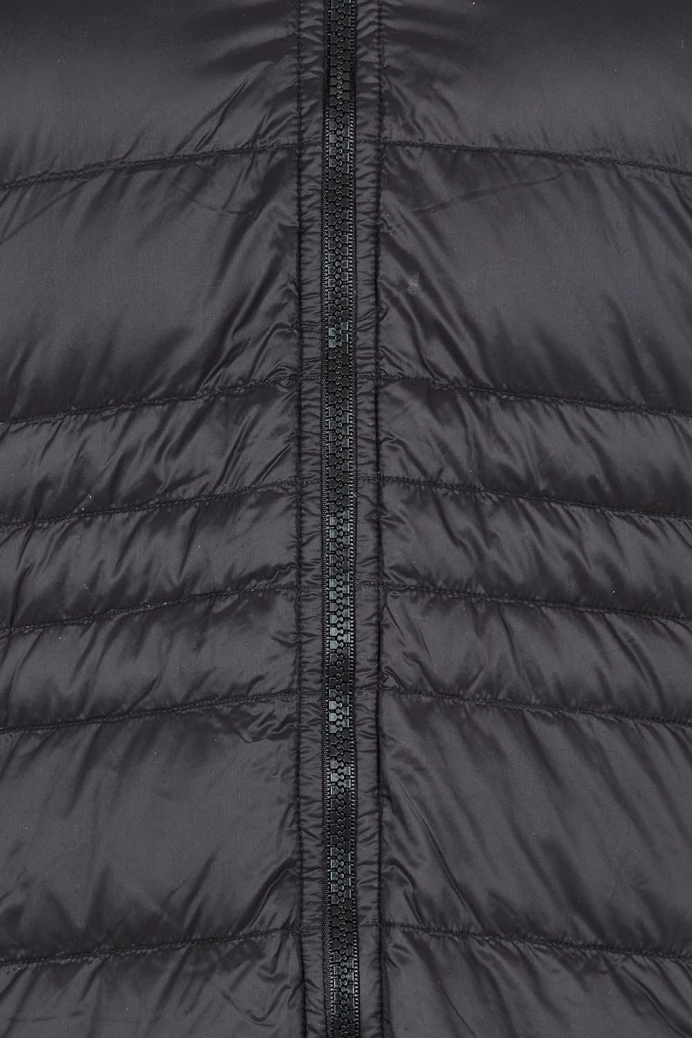 Product shot of the 3/4 Reversible Down Jacket in colour Minkblk (Black), detail