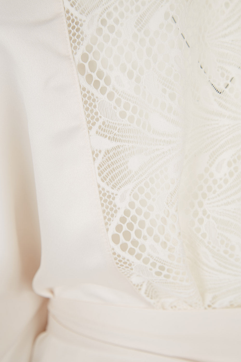 Product shot of Thelma Kimono in colour Talc, detail