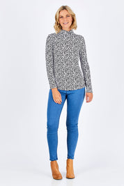 Model Chelsea wearing size 10 of the Mason Jean in colour Azure (Blue), from the front, showing the whole outfit
