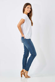 Model Anna wearing size 10 of The Everyday Jegging in colour Denim (Blue)