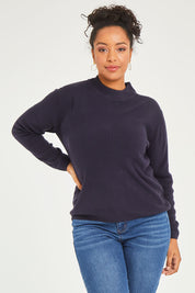 Model Noli wearing size L of The Essential Soft Rib Skivvy in colour Navy (Blue), from the front, cropped image
