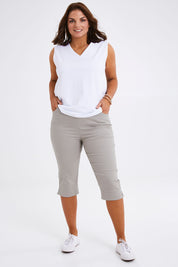 Model Monique wearing size 14 of The Cotton Blend 3/4 Pant in colour Taupe, from the front, showing the whole outfit